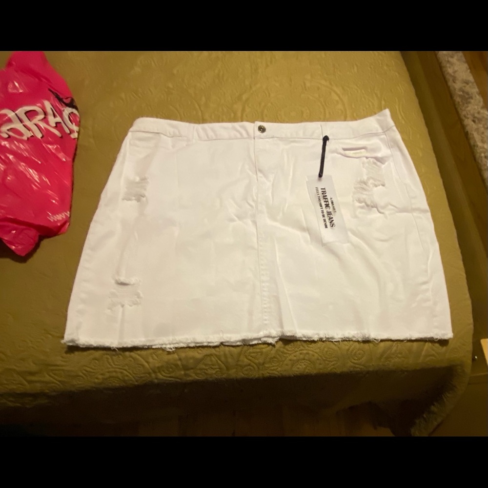 White mini Skirt